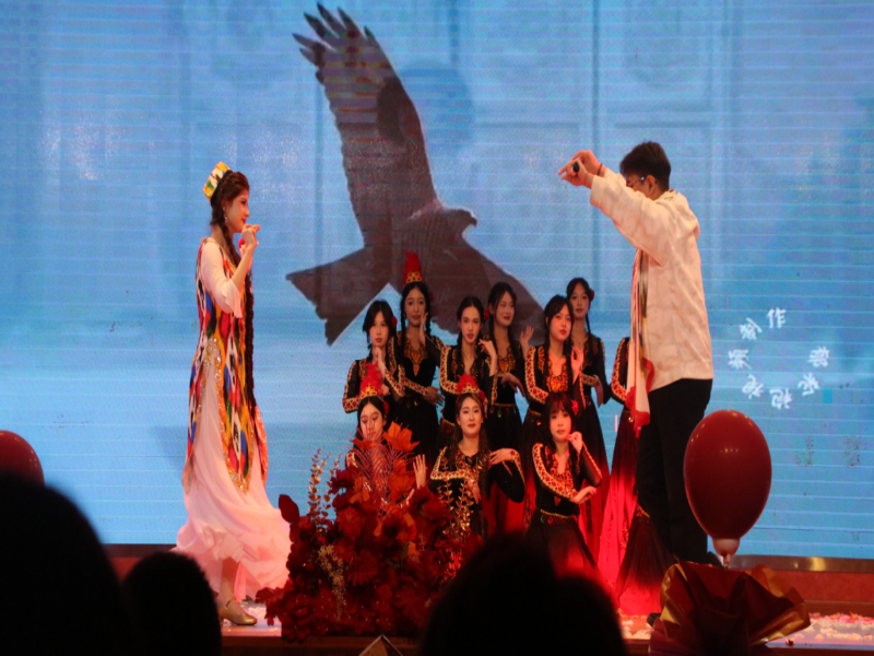 1744159360395062794.png 疆梦.png