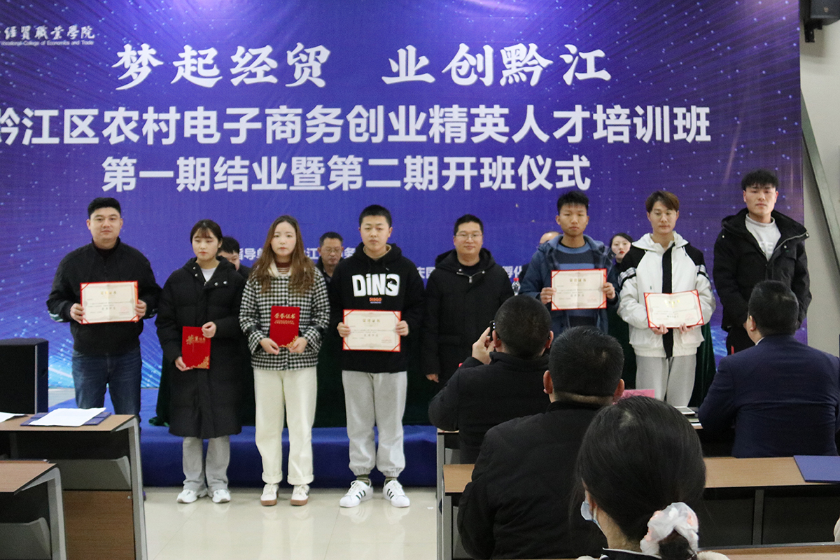 1609383782518074423.jpg IMG_2522.jpg