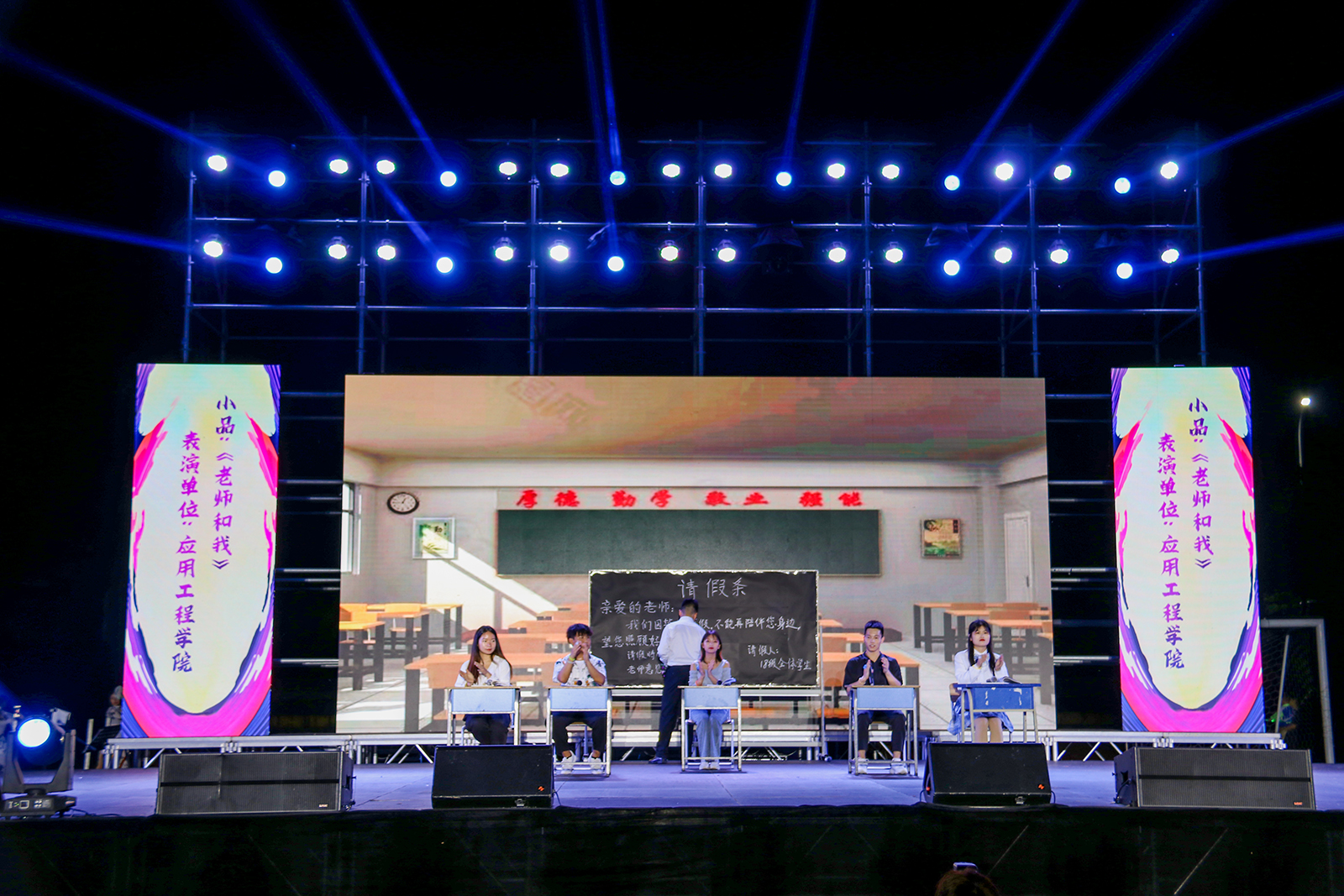 1624428798874093315.jpg IMG_6047.jpg