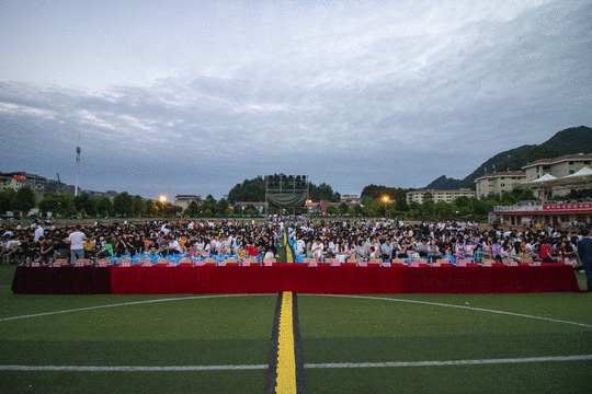 1624428884223089492.gif 1624423284758.gif