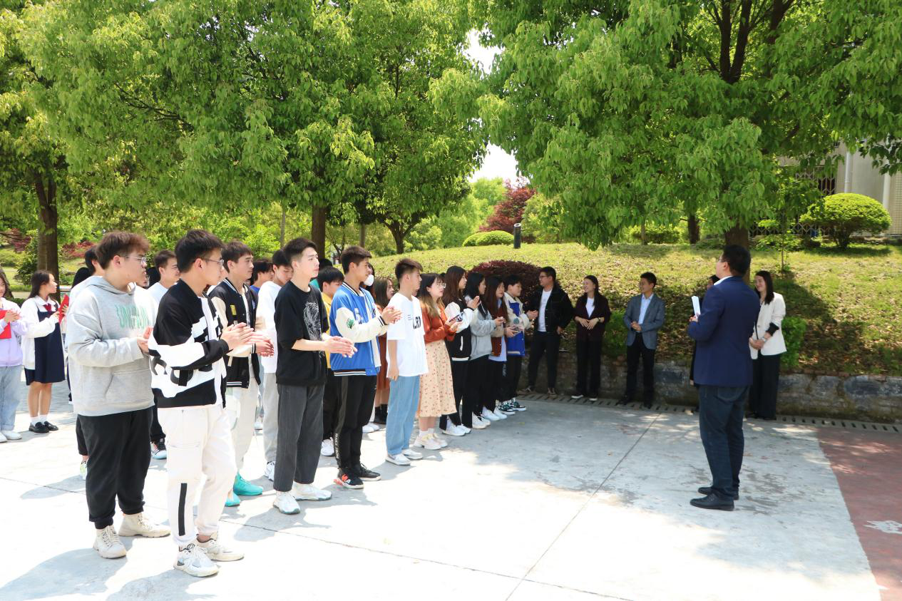 1653360137836043346.png 66666.png