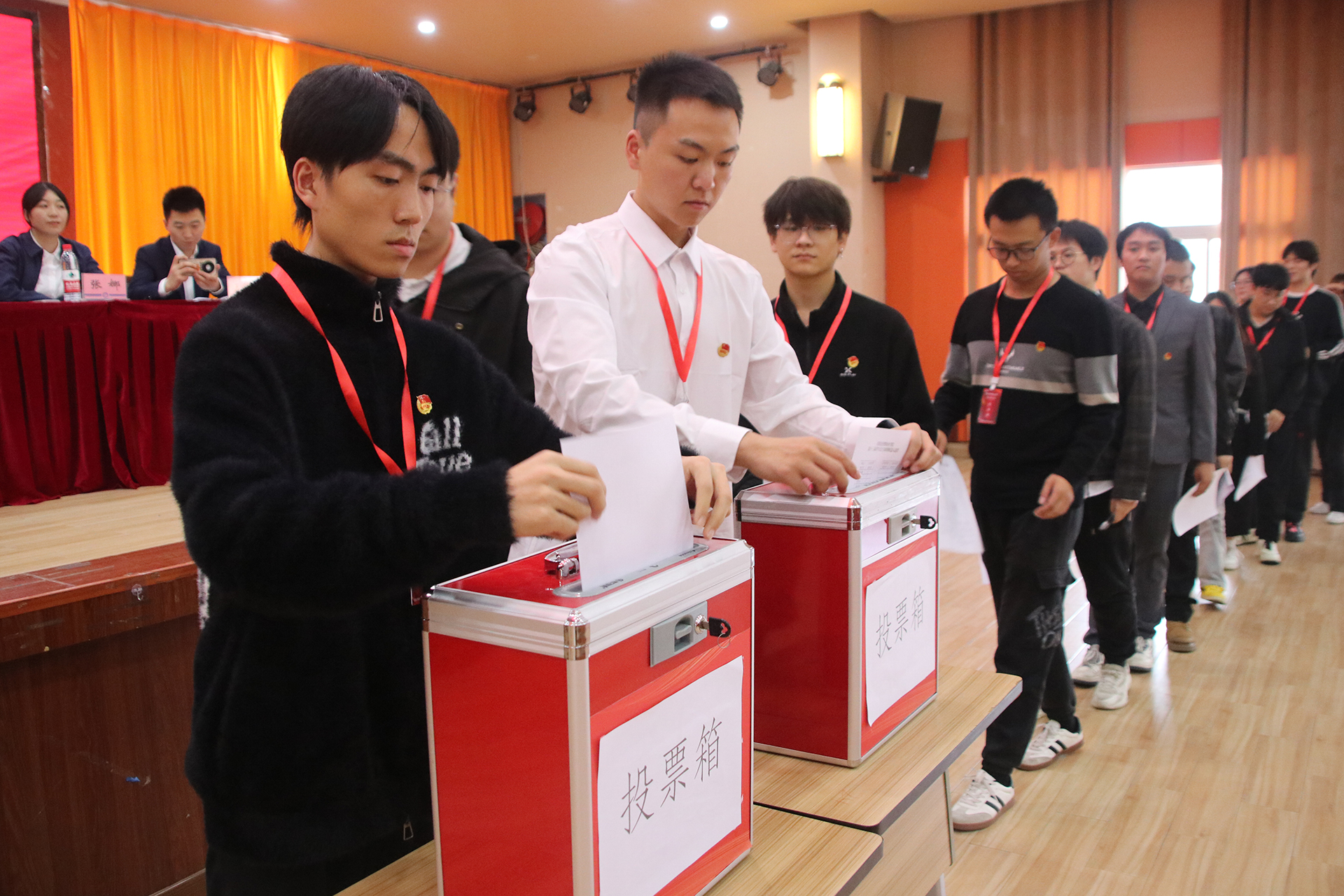 1732076690615094129.jpg IMG_9914.jpg